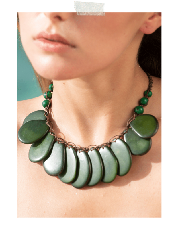 Equinox Ecuador COLLIER EN IVOIRE VEGETAL VERT SARAH