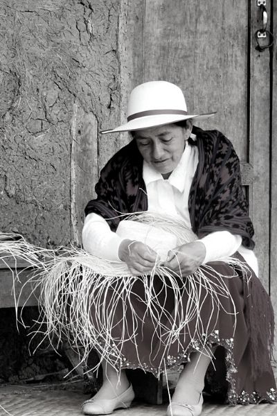 tissage chapeau panama en paille naturelle