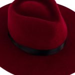 Zoom sur chapeau rouge